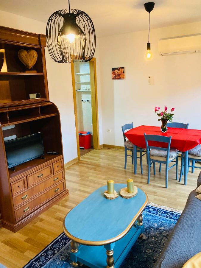 El Hogar De Mercedes Guejar-Sierra Bagian luar foto