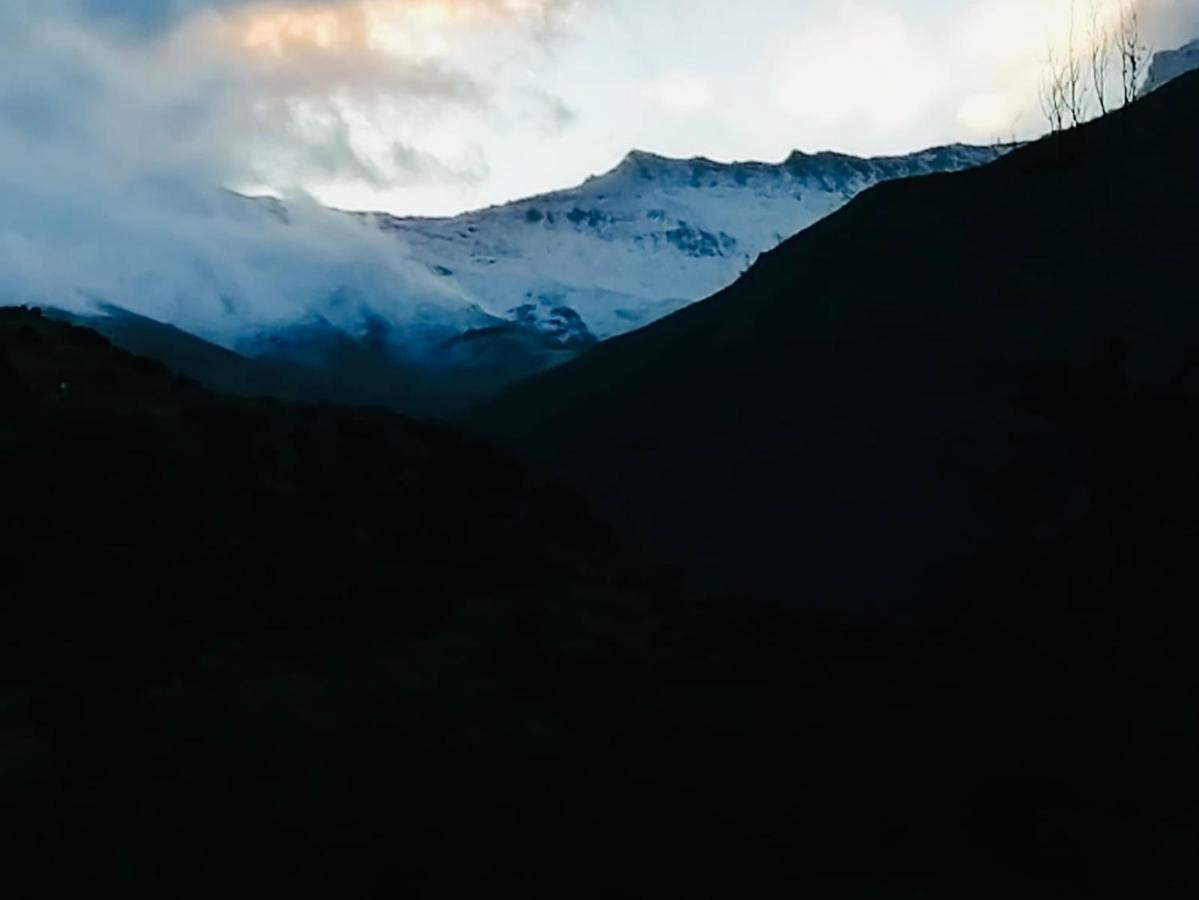 El Hogar De Mercedes Guejar-Sierra Bagian luar foto