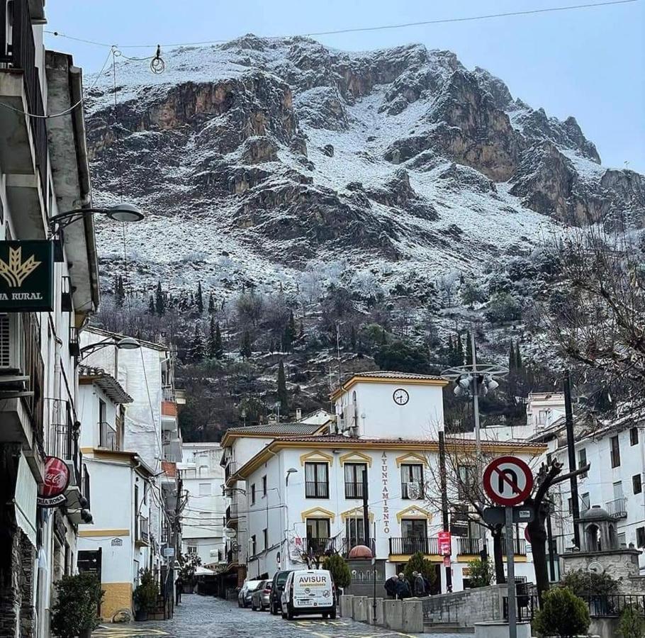 El Hogar De Mercedes Guejar-Sierra Bagian luar foto
